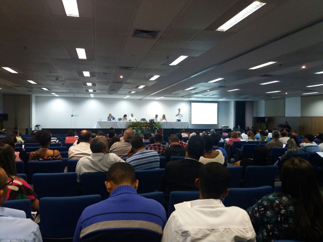 Conselheiros de todo estado participam no Centro de Convenções da VIII Plenária Estadual de Conselhos de Saúde